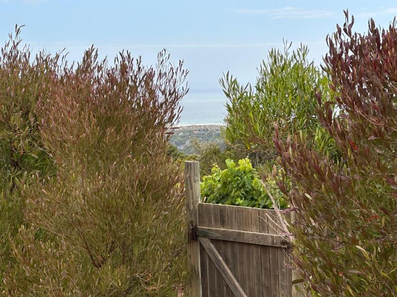 To Let 3 Bedroom Property for Rent in Noordhaven Western Cape